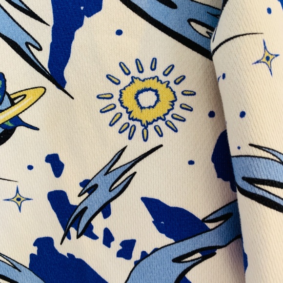 Angelic Earthling Hoodie Sweatshirt Size Large White Continental Camo Planet - Picture 9 of 16